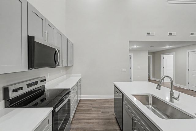 2710 Amelia Ln., Salina, KS 67401