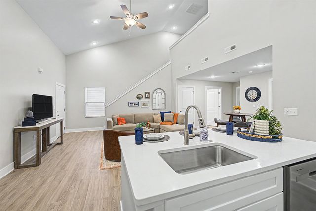 2710 Amelia Ln., Salina, KS 67401