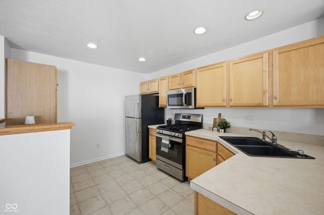 12706 Brewton Street, Fishers, IN 46038