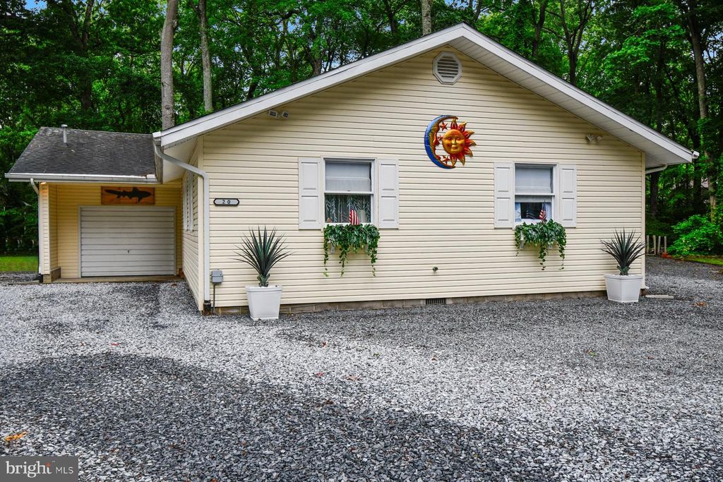 Image 1 of property listing at 20 SOUTHWIND, Ocean Pines, MD 21811
