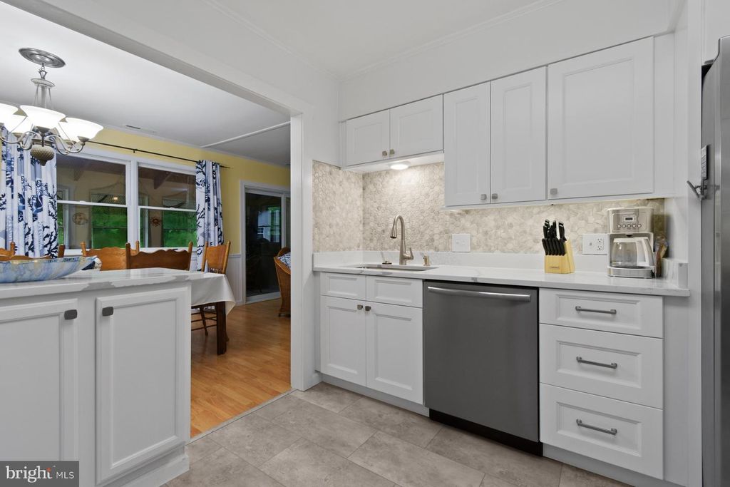 Image 10 of property listing at 20 SOUTHWIND, Ocean Pines, MD 21811