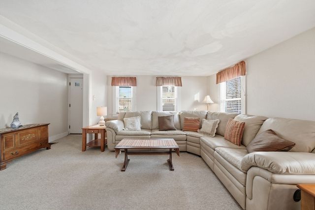 21-23 Eastern Avenue, Woburn, MA 01801