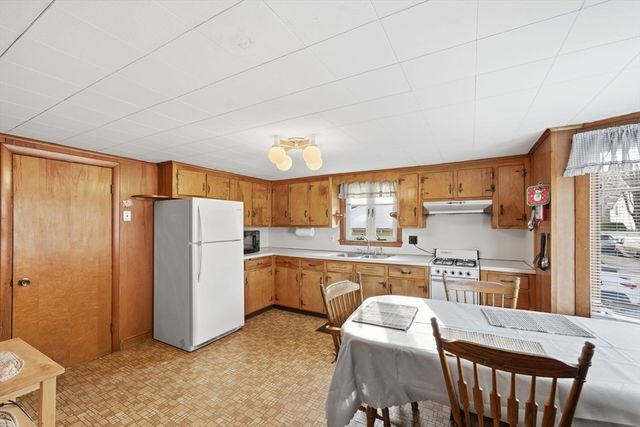 21-23 Eastern Avenue, Woburn, MA 01801