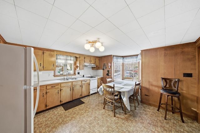 21-23 Eastern Avenue, Woburn, MA 01801