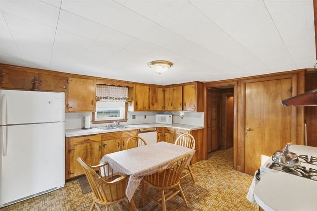 21-23 Eastern Avenue, Woburn, MA 01801