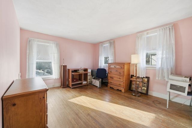 21-23 Eastern Avenue, Woburn, MA 01801