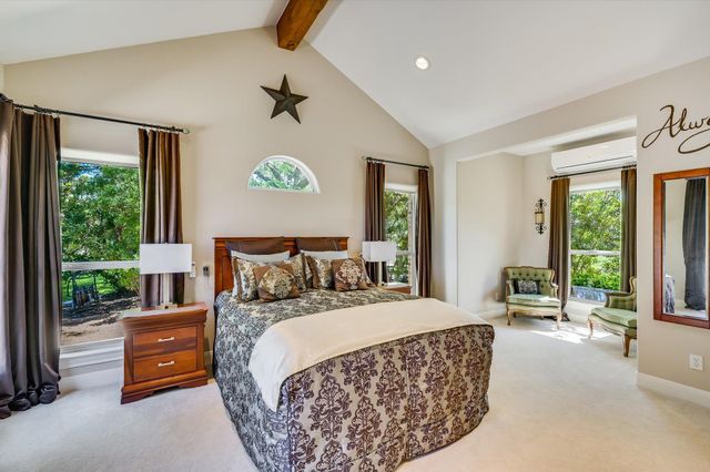 102 Osprey CIR, Bastrop, TX 78602