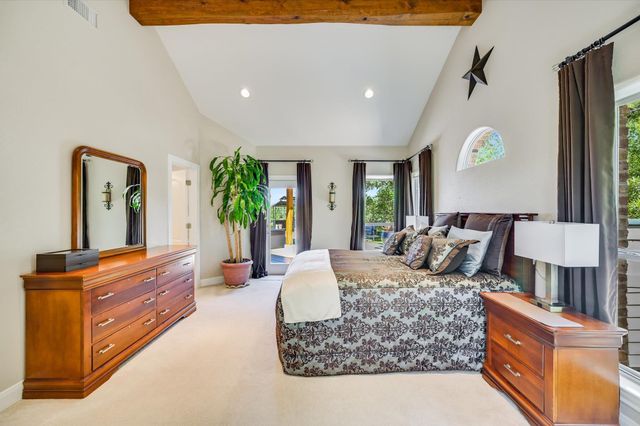 102 Osprey CIR, Bastrop, TX 78602