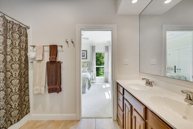 102 Osprey CIR, Bastrop, TX 78602