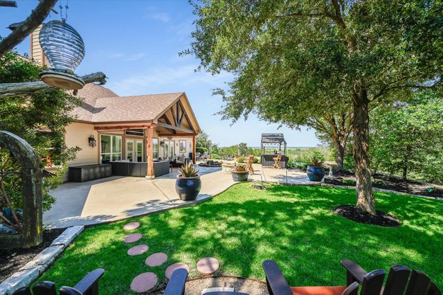 102 Osprey CIR, Bastrop, TX 78602