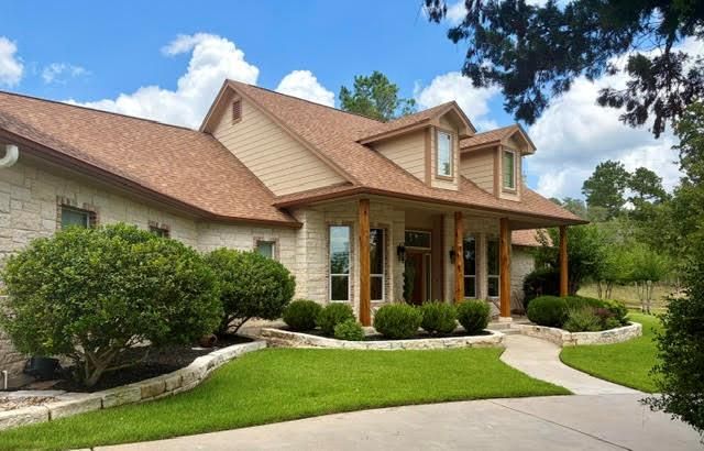 102 Osprey CIR, Bastrop, TX 78602