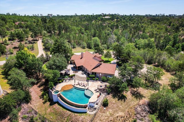 102 Osprey CIR, Bastrop, TX 78602