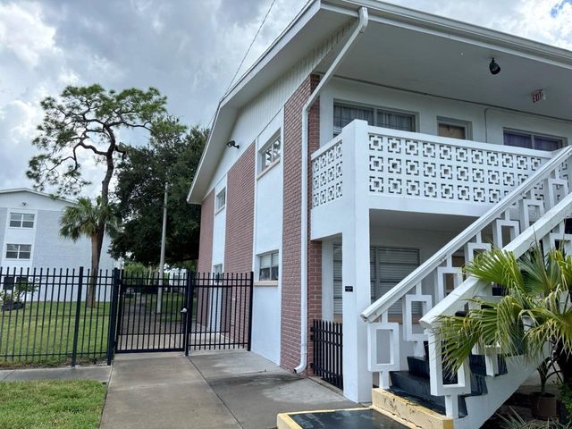 1000 79TH AVENUE N 102, St Petersburg, FL 33702