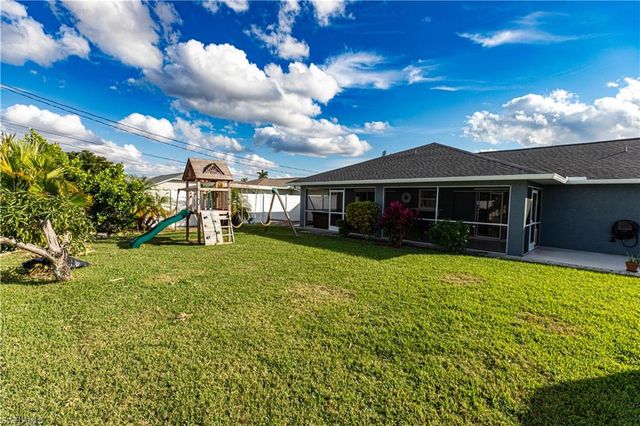 417 SE 21st TER, Cape Coral, FL 33990