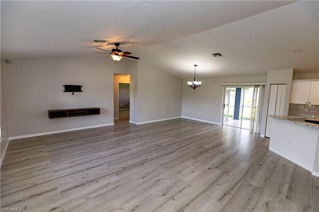 417 SE 21st TER, Cape Coral, FL 33990