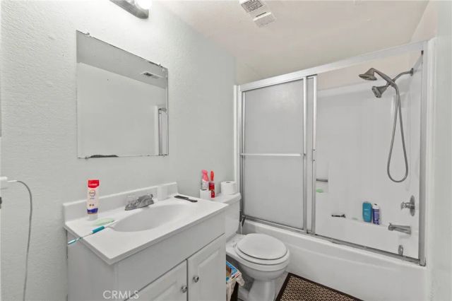 25007 Peachland Avenue 120, Newhall, CA 91321