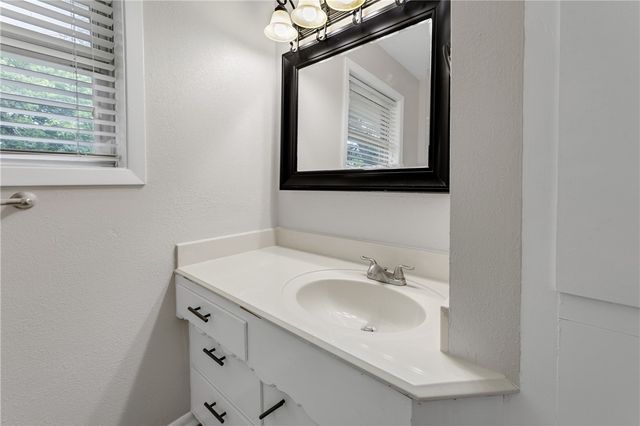 1312 TIMM Street, College Station, TX 77840
