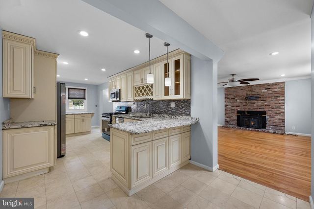 7270 GITHENS AVE, Pennsauken, NJ 08109