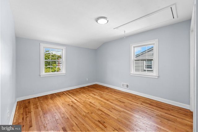 7270 GITHENS AVE, Pennsauken, NJ 08109