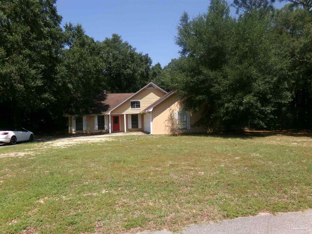 6008 Kingswood Dr, Milton, FL 32570