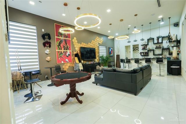 1203 Travis Street, Mission, TX 78572