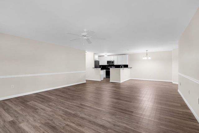 4645 Fringetree Dr Unit 10B, Murrells Inlet, SC 29576