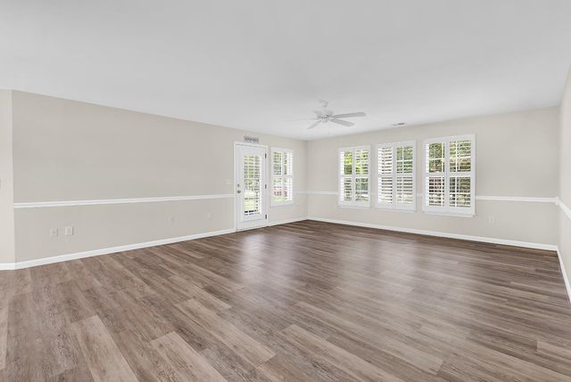 4645 Fringetree Dr Unit 10B, Murrells Inlet, SC 29576