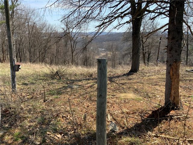 860 Mounts Rd, South Franklin, PA 15301