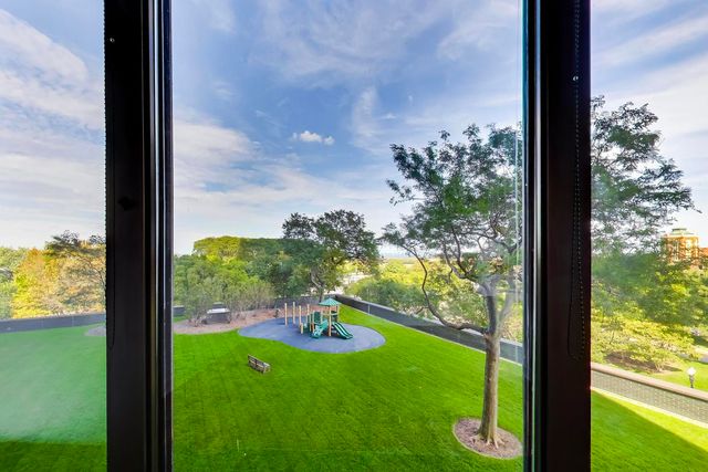 505 N LAKE SHORE Drive 407, Chicago, IL 60611
