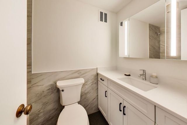 505 N LAKE SHORE Drive 407, Chicago, IL 60611