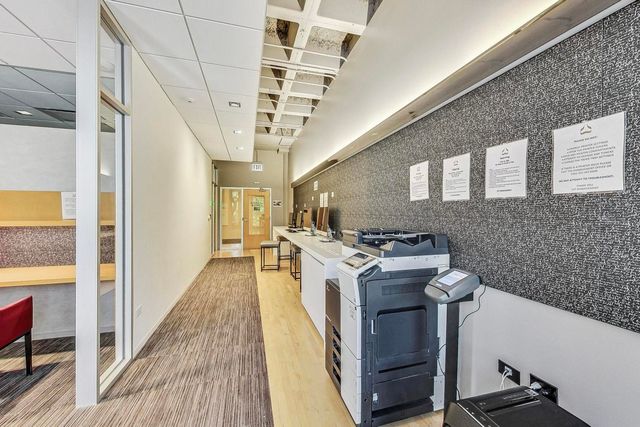 505 N LAKE SHORE Drive 407, Chicago, IL 60611