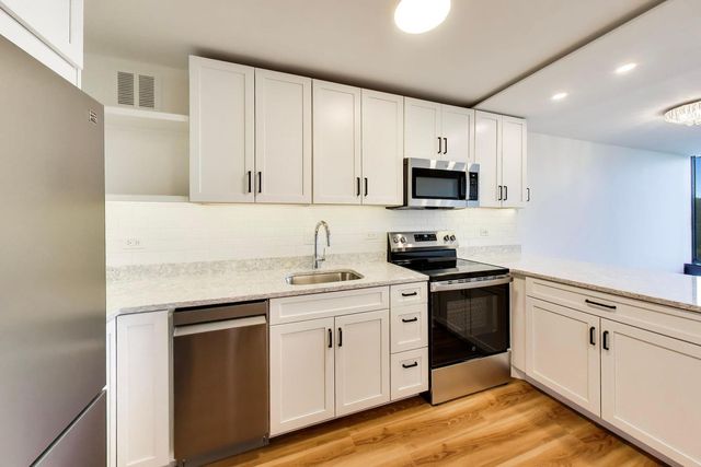 505 N LAKE SHORE Drive 407, Chicago, IL 60611