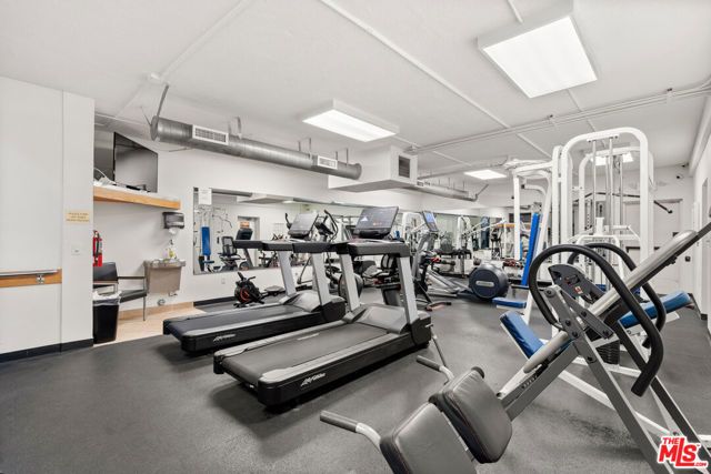 8180 Manitoba Street 102, Playa Del Rey (los Angeles), CA 90293