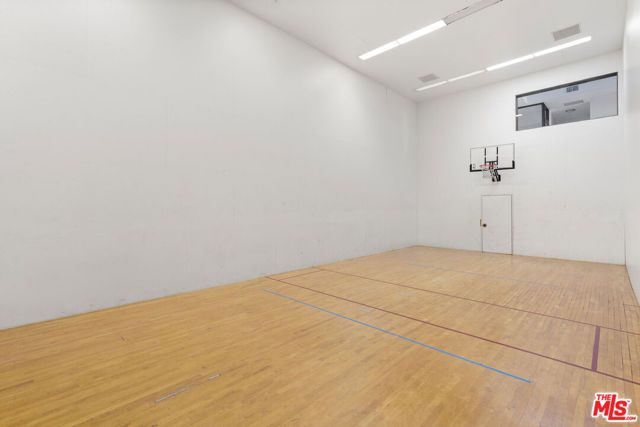 8180 Manitoba Street 102, Playa Del Rey (los Angeles), CA 90293