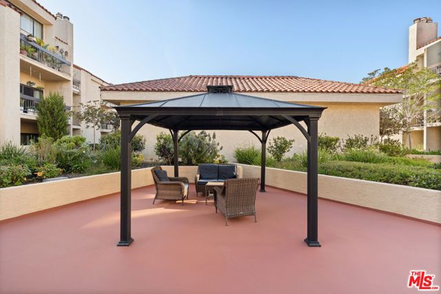 8180 Manitoba Street 102, Playa Del Rey (los Angeles), CA 90293