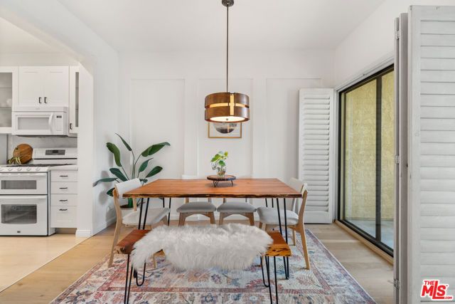 8180 Manitoba Street 102, Playa Del Rey (los Angeles), CA 90293