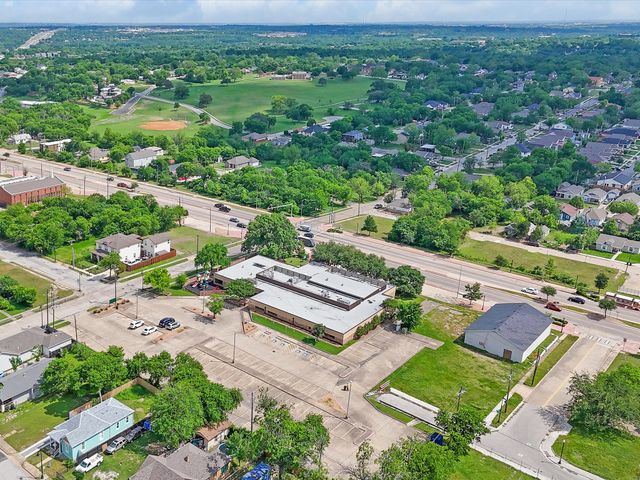 1003 E Rosedale Street, Fort Worth, TX 76104