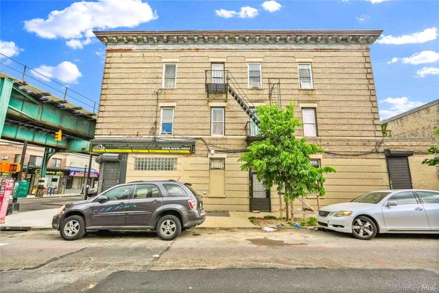 106-17 Jamaica Avenue, Richmond Hill, NY 11418