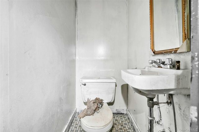 106-17 Jamaica Avenue, Richmond Hill, NY 11418