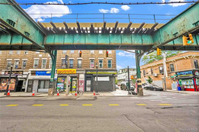106-17 Jamaica Avenue, Richmond Hill, NY 11418