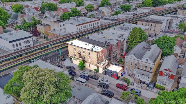 106-17 Jamaica Avenue, Richmond Hill, NY 11418