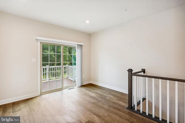 19753 GREEN VILLAGE DR, Montgomery Village, MD 20886