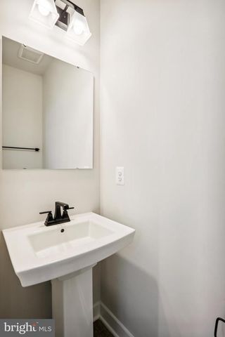 19753 GREEN VILLAGE DR, Montgomery Village, MD 20886