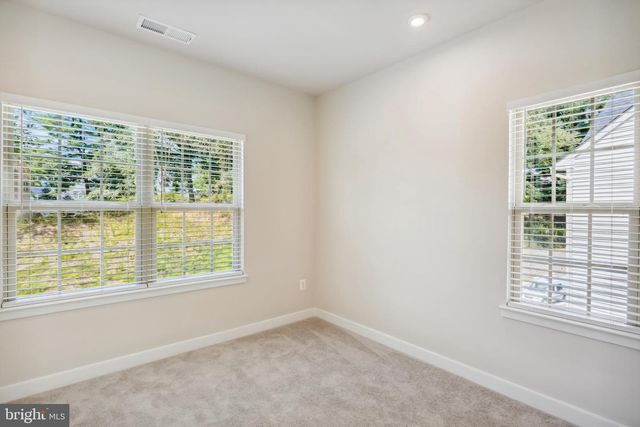 19753 GREEN VILLAGE DR, Montgomery Village, MD 20886