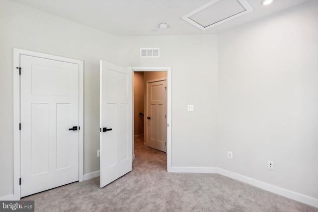 19753 GREEN VILLAGE DR, Montgomery Village, MD 20886