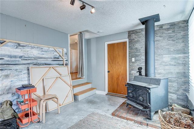 492 Sharp ST, Virginia Beach, VA 23452