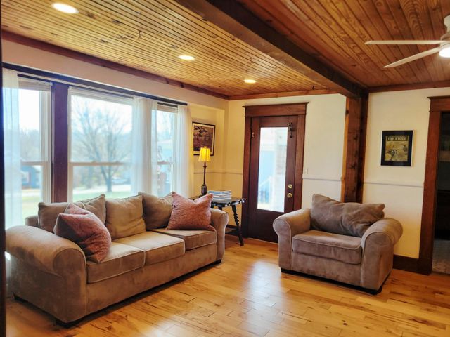 401 South Street, Stockton, MO 65785