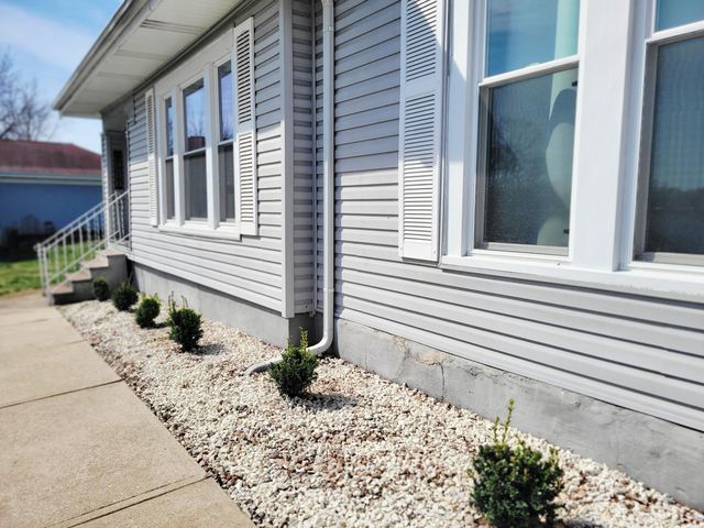 401 South Street, Stockton, MO 65785