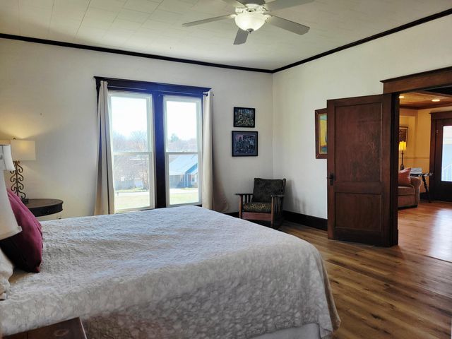 401 South Street, Stockton, MO 65785