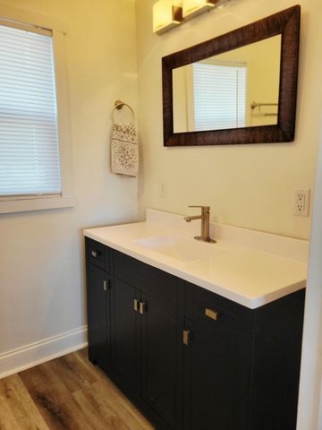 401 South Street, Stockton, MO 65785